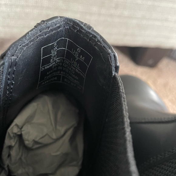 ❗️SOLD❗️Women’s platform Dr. Marten Chelsea Boot size 7 - Picture 7 of 12